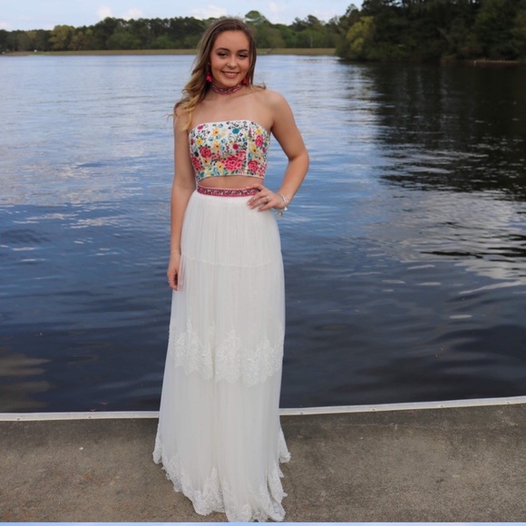 Sherri Hill Prom Dress Size 2 - Picture 1 of 4